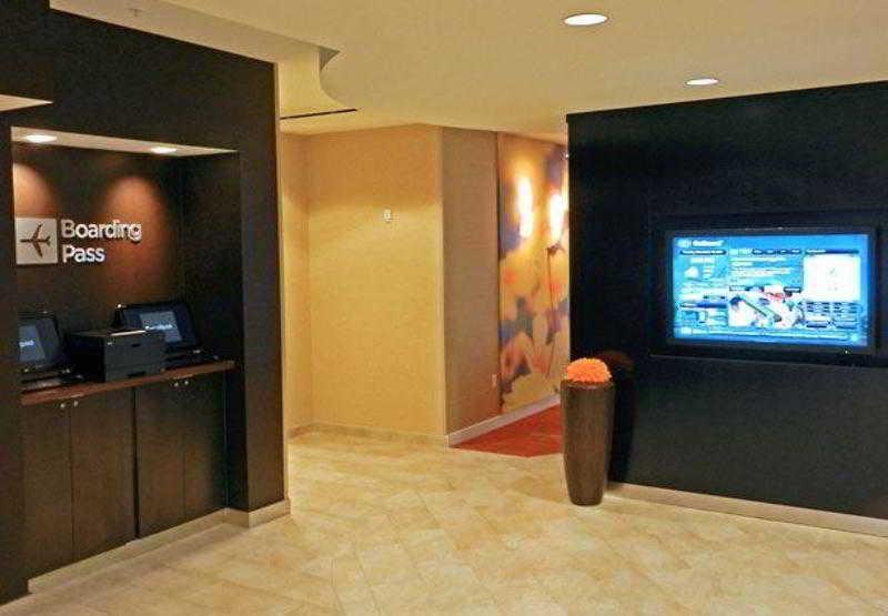 Hotel Courtyard Milwaukee Airport Facilidades foto